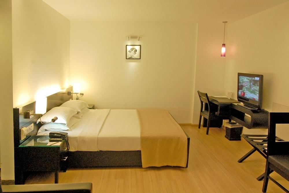 Comfort Inn Sunset Ahmedabad Ngoại thất bức ảnh