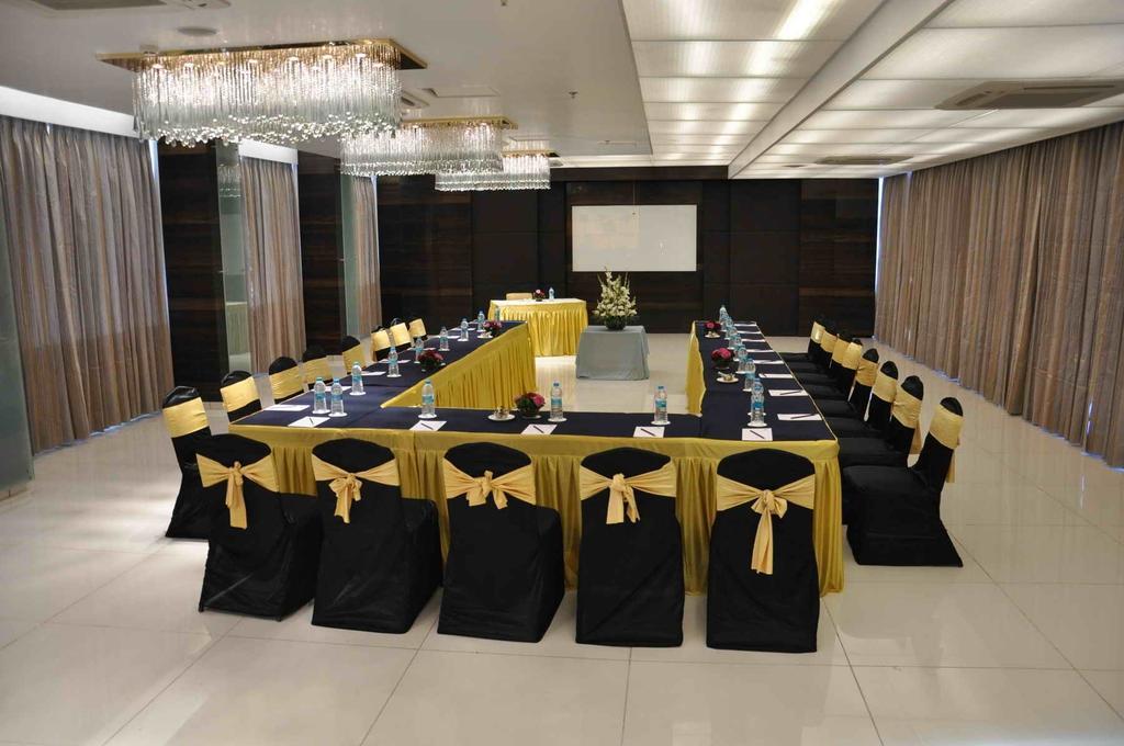 Comfort Inn Sunset Ahmedabad Ngoại thất bức ảnh