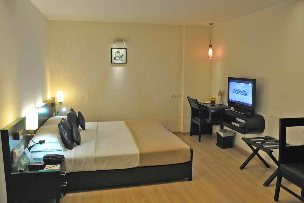 Comfort Inn Sunset Ahmedabad Ngoại thất bức ảnh