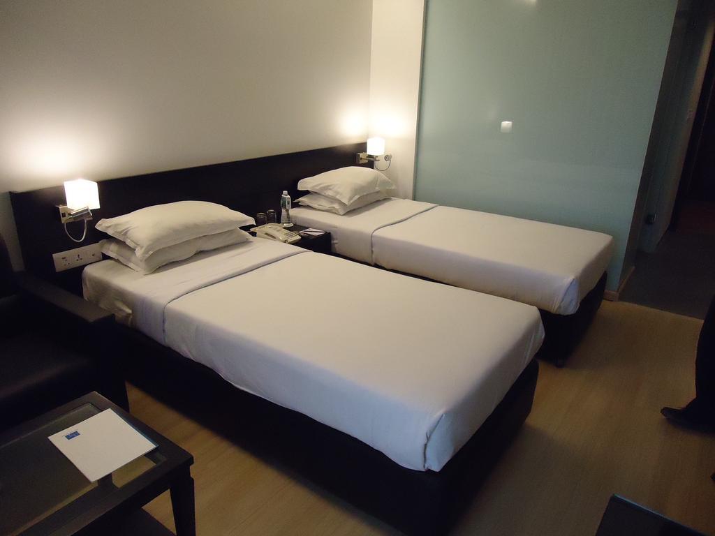 Comfort Inn Sunset Ahmedabad Ngoại thất bức ảnh