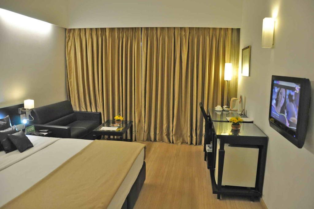 Comfort Inn Sunset Ahmedabad Ngoại thất bức ảnh