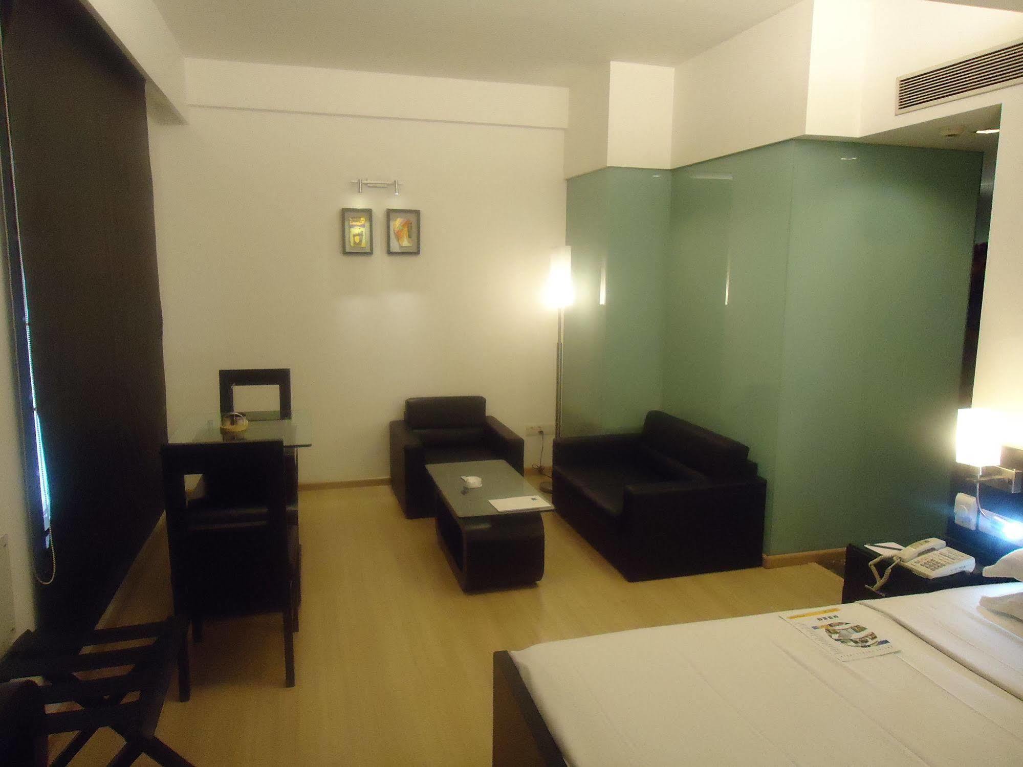 Comfort Inn Sunset Ahmedabad Ngoại thất bức ảnh