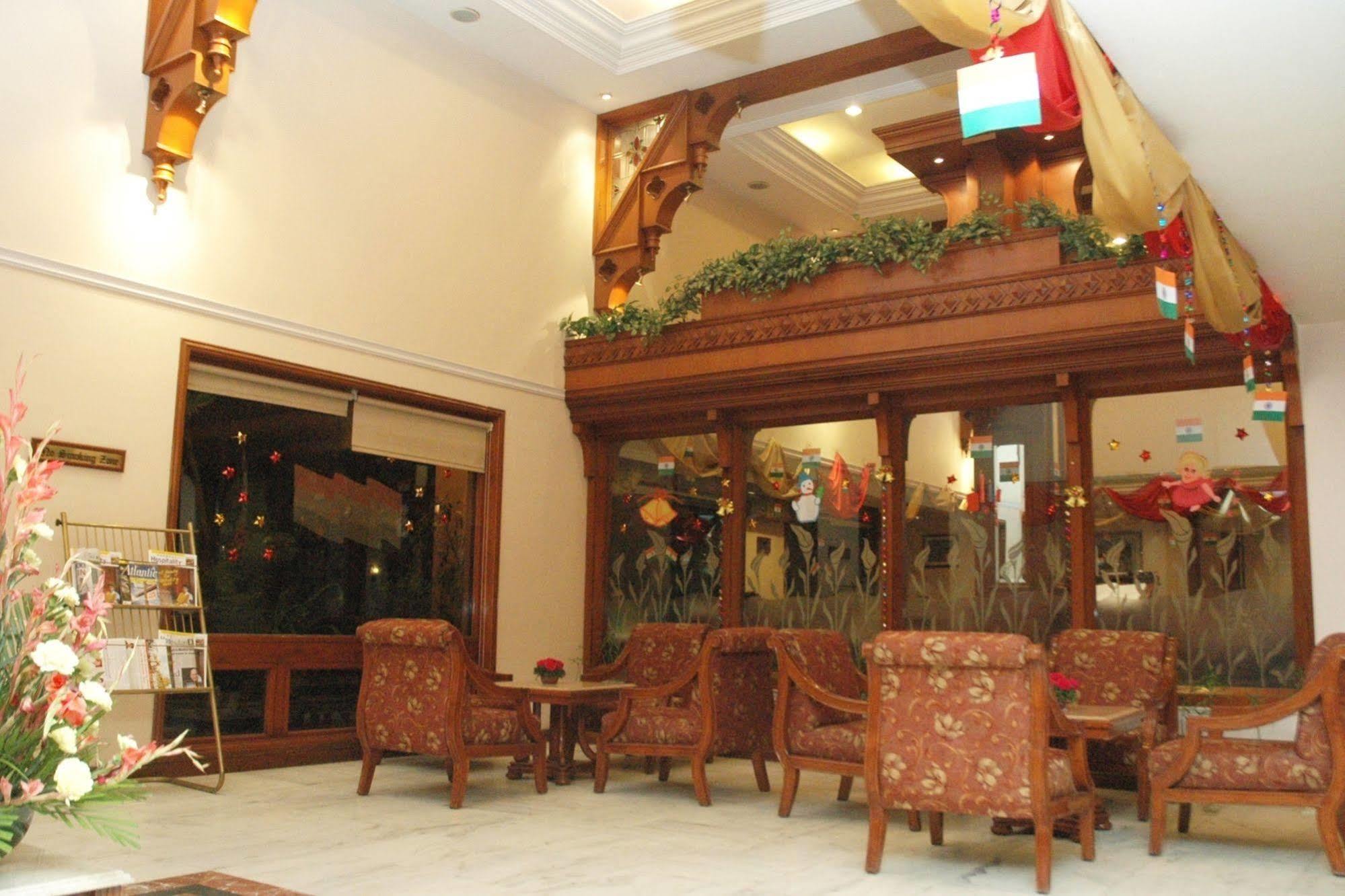 Comfort Inn Sunset Ahmedabad Ngoại thất bức ảnh